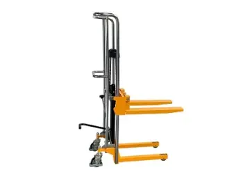 Minilifter MM 400-1500